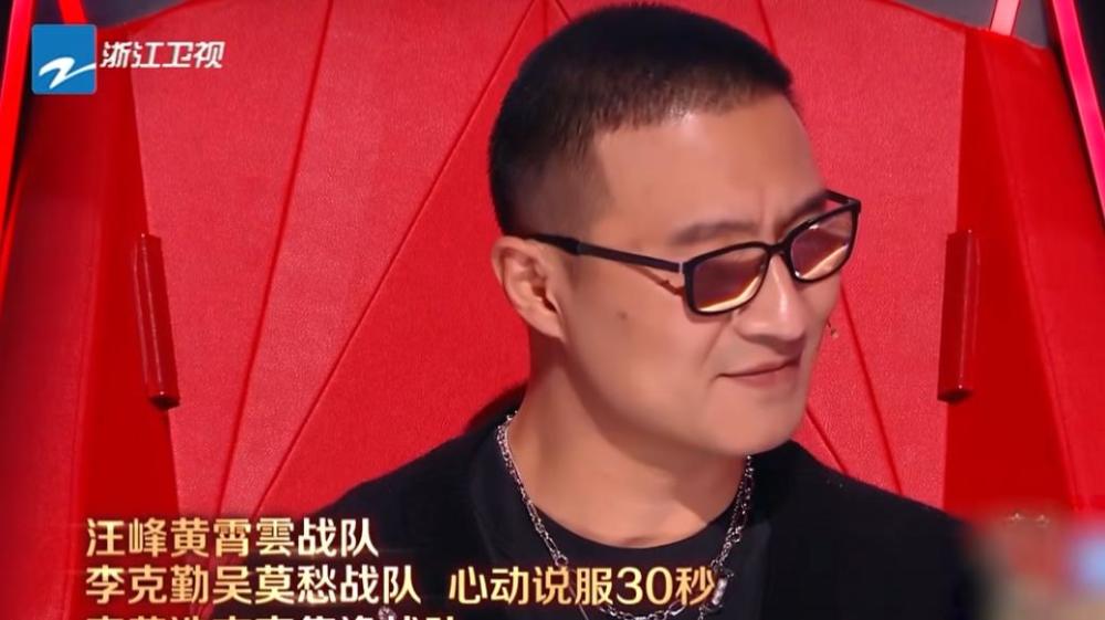 《好声音2021》最"尴尬"的导师,说服不了汪峰,镜头还少得可怜