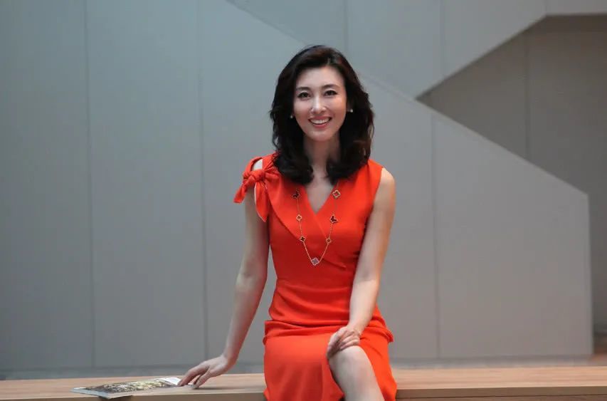 王端端资历深,李红漂亮,徐俐退休,央视四套哪些女主播