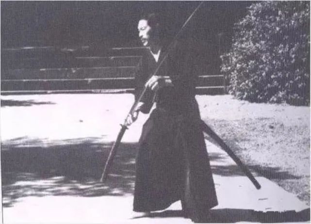 65米,刀刃3.45米,重150斤,对于野太刀,日本人真
