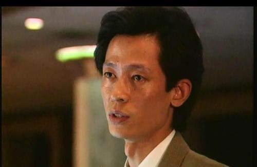 "花花公子"王志文,结婚12年为何0绯闻?看看老婆是谁就知道了