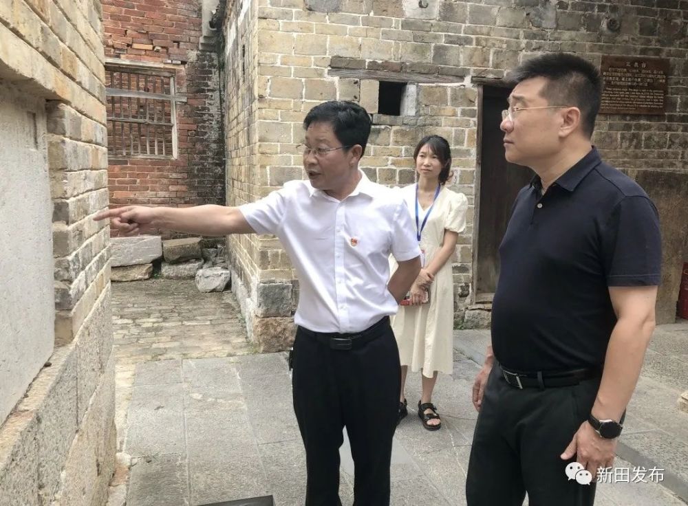 钟君一行实地考察了谈文溪,骆铭孙等古村落和萧明故居,详细了解古村