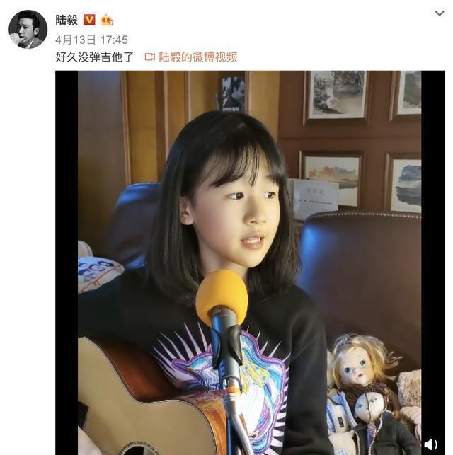 陆毅女儿再以京剧扮相出镜,贝儿造型超亮眼,举手投足尽显专业范儿