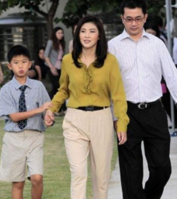 泰国前美女总理英拉,54岁寄居他国,名义上未婚的她怎么样了?