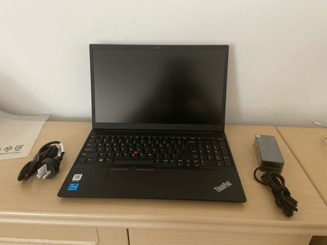 联想thinkpad e15测评:轻薄美观,商务适用