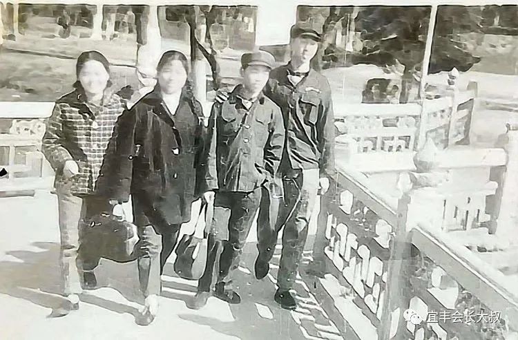 钟田力,黄荣华,胡美兰和我.