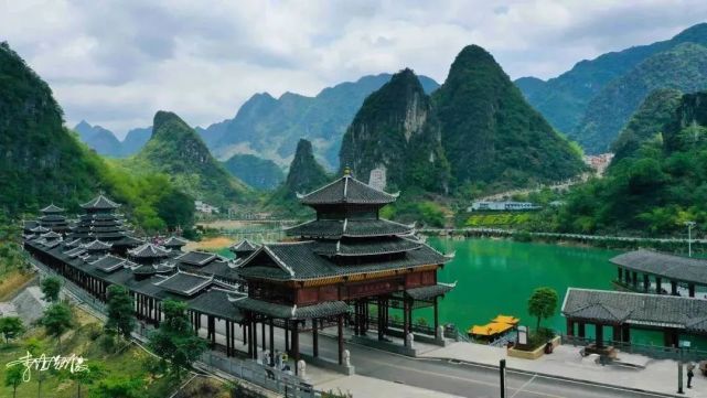 全国重点产茶县 中国十大生态产茶县,全国平安县 全国绿化模范县,国家