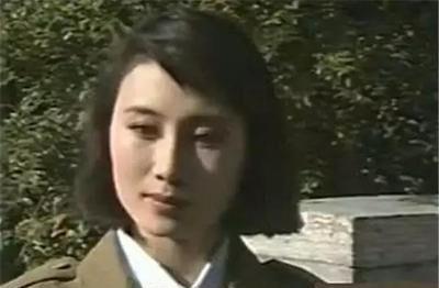 "牧羊女"丁岚移民新加坡,弃演从商资产过亿,如今仍孤身一人
