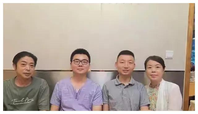 对杜,许敏病历在淮河医院被篡改发生时间与偷换团伙