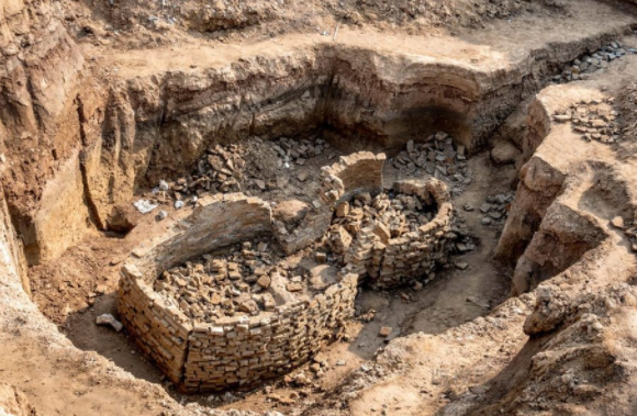 1992年,考古队挖掘辽代古墓,打开墓室后有意外惊喜