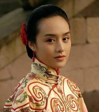 著名演员饶敏莉:当红时嫁给穷小子富大龙,结婚10年,终