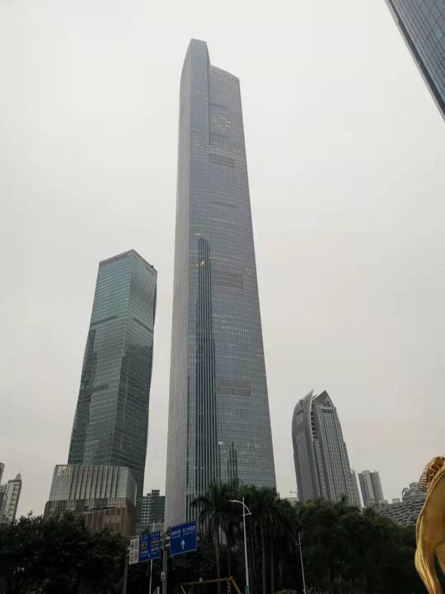 限高令再升级！这些城市、这类地段，一律不准新建250米以上建筑_腾讯新闻