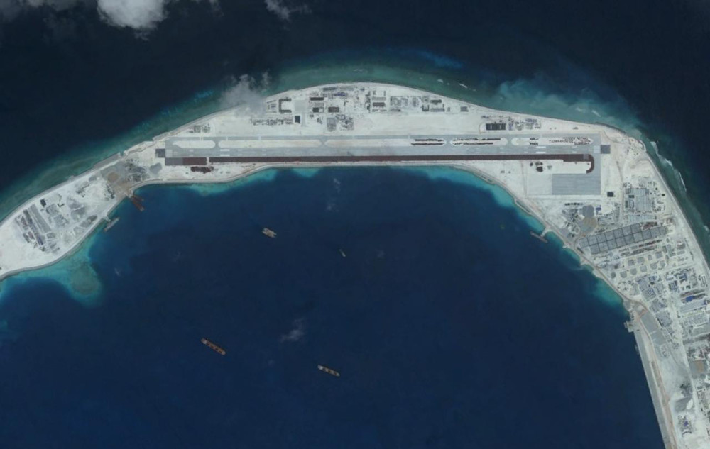 中国南沙美济礁,为什么能通过重吨位的船舰?有卫星图