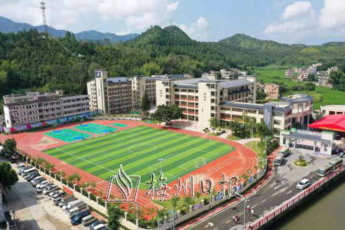 五华县小都实验学校揭牌交付!首创"交钥匙工程"让师生