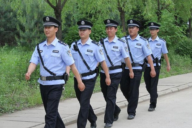 公安辅警要进入编制了?或将加入正式编制,薪资也将