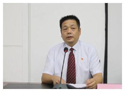 陈幸运当过淮河医院的领导,刘志勇是陈幸运的儿子.
