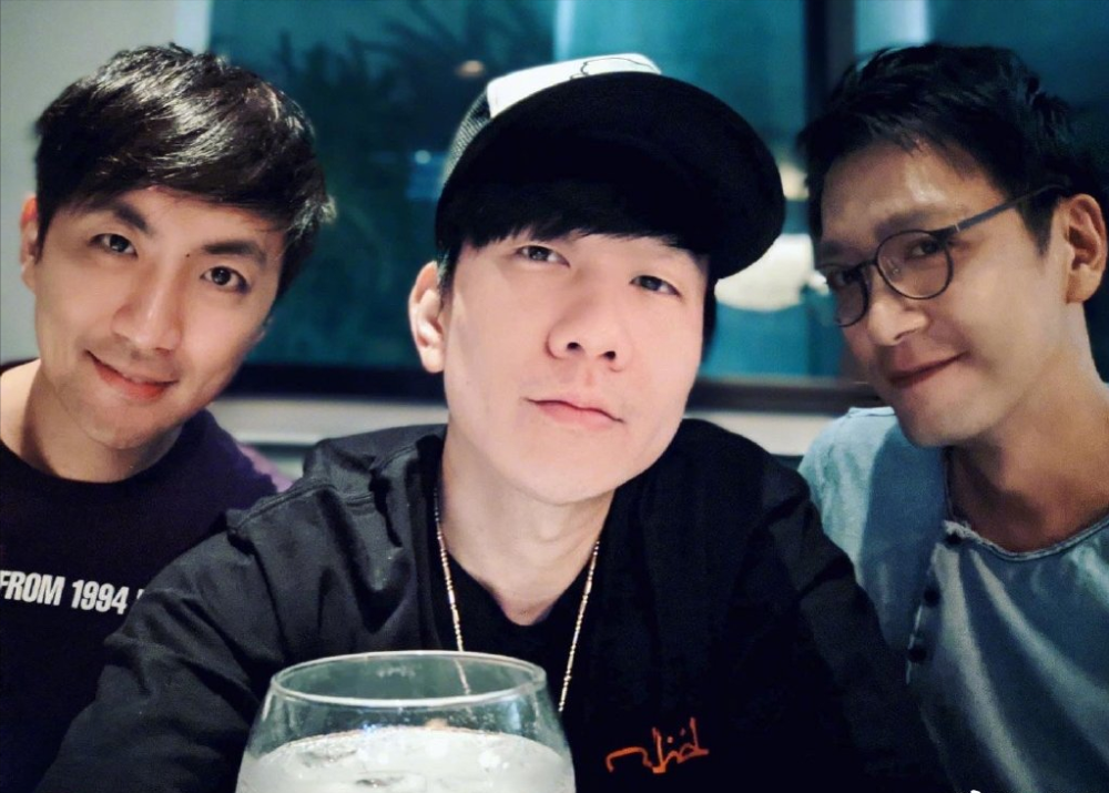 林俊杰发夜骑照片,定位新加坡,澄清不是福建疫情疑似源头林某杰