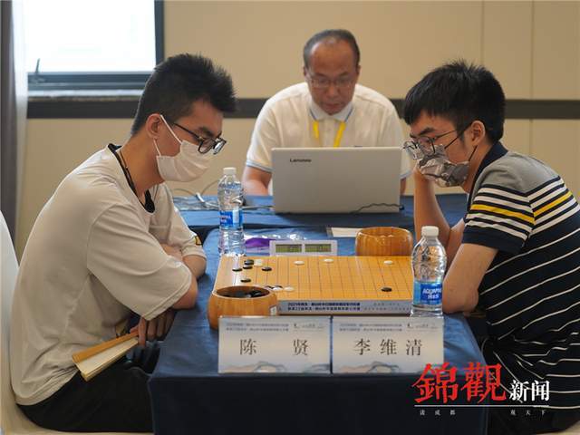 128名棋手分为8个小组进行比赛,连笑,郑胥,李钦诚,童梦成,赵晨宇,陈贤