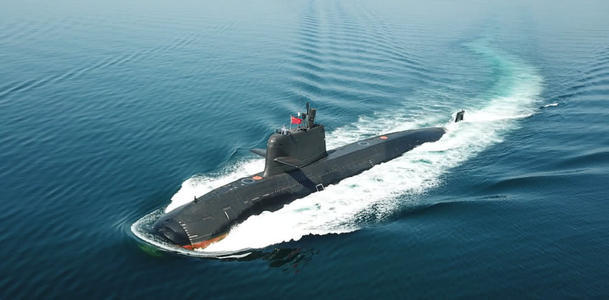 是中国自主研制的第三代常规动力潜艇,首艘于2004年5月31日下水.