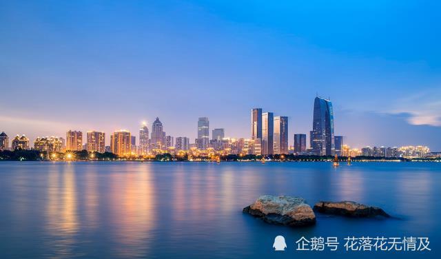 苏州GDP过2万亿超广州_苏州房价8万一平的地方,可能要降价 园区新政威力惊人