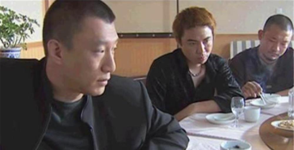 把《征服》和《古惑仔》放在一起,刘华强和陈浩南的差距就出来了