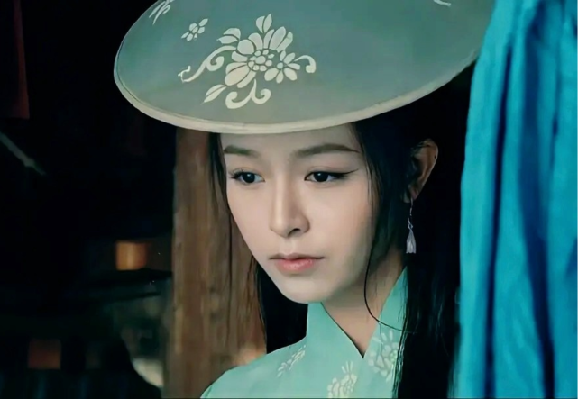 2021版《天龙八部》文咏珊饰演王语嫣(来自:小李大侠)2015版《新甘