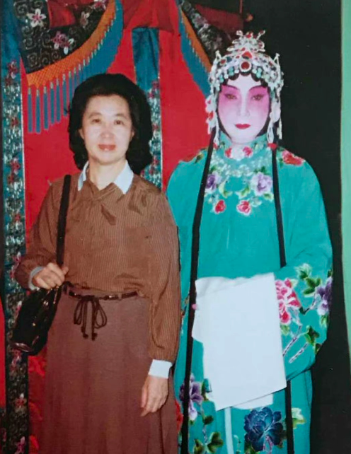 京剧大师梅葆玖妻子去世享年86岁,夫妻合墓后事从简