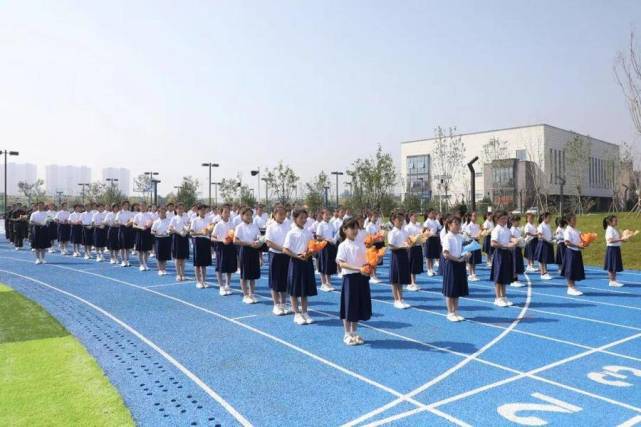 济宁天立学校首届尊师典礼隆重举行