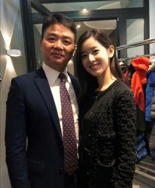 老婆陪老总_华为老总任三老婆照片