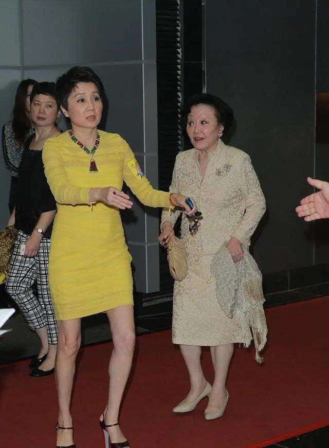 洗米华套现7千万走人,或是梁安琪布的大局,未来联手去