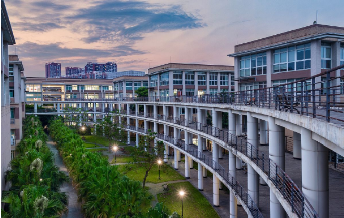西南财经大学学生签约单位:322 人签约国有商业银行,18人进华为