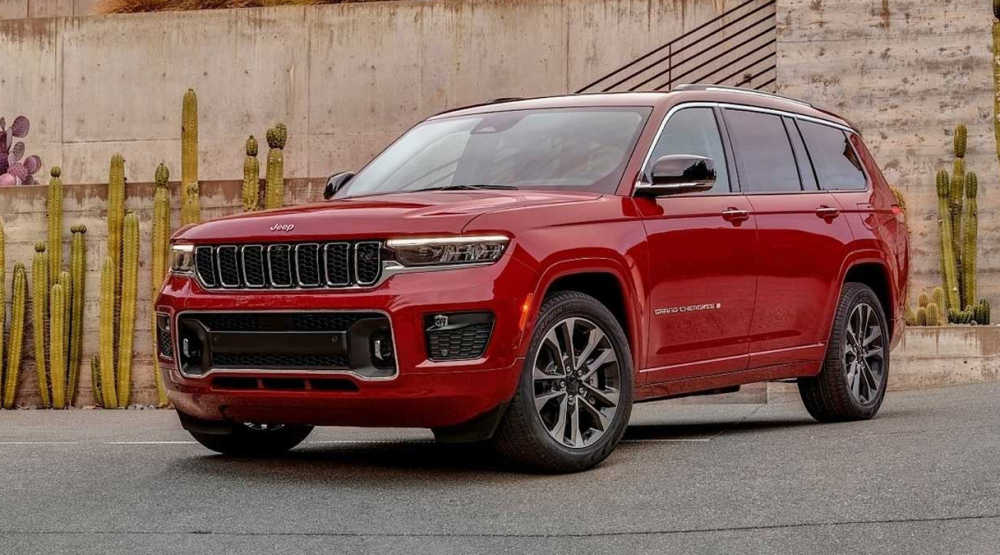 全新jeep大切诺基2022款l版,v6和v8加持,车长超过5米2