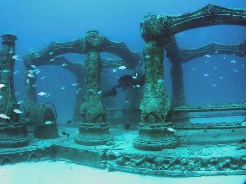 海南海底惊现神秘宫殿水下龙宫真的存在答案震惊世界