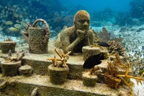 海南海底惊现神秘宫殿水下龙宫真的存在答案震惊世界