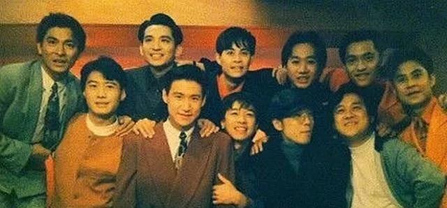 7,曾志伟代替郭富城加入四大天王,和beyond,草蜢乐队一起组了一个庞大