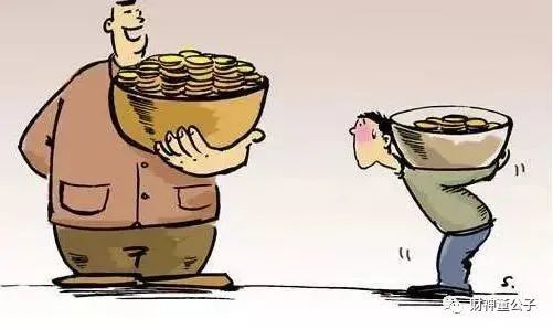 累了,只能咬咬牙,左肩换右肩.