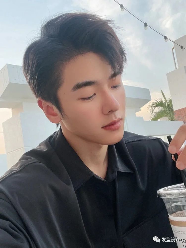 秋季最佳男生发型.