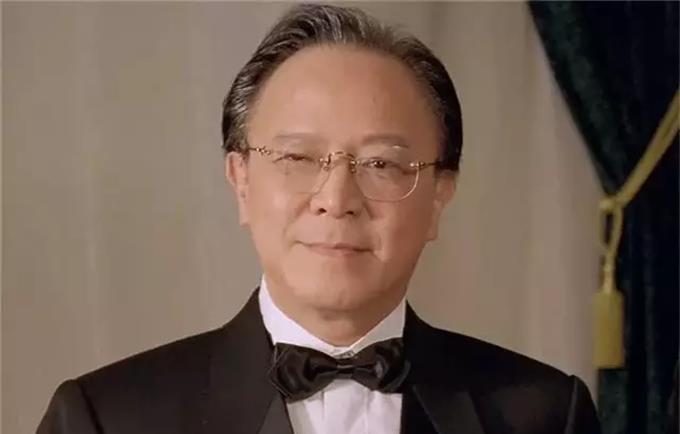20位80岁以上的香港演员:两位万能配角上榜,还有两对夫妻组合
