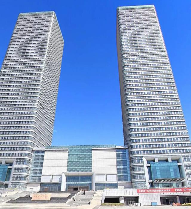 鄂尔多斯市 198米(建成)