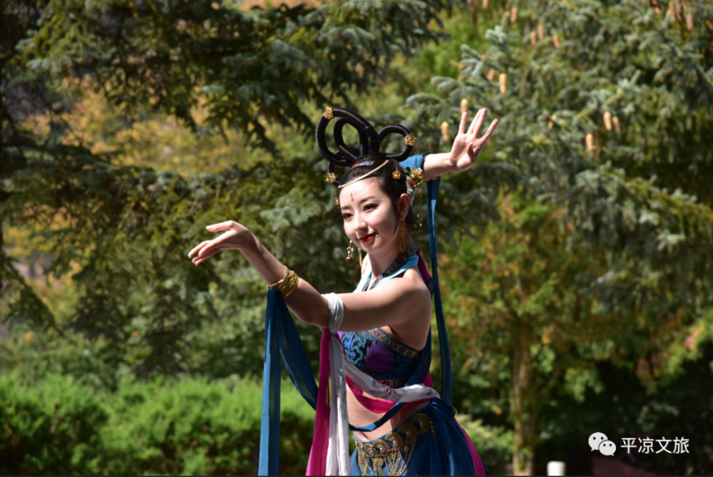 "飞天舞动新丝路"宣传拍摄活动走进平凉,走进崆峒山