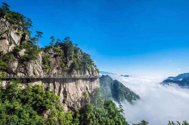 杭州一小众景点,有浙江"小黄山"之称,海拔1400米景色美风景秀