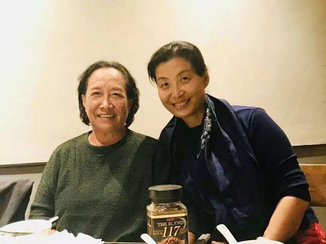 孙桂田:2段婚姻2次净身出户,儿女争夺亿万家产,76岁时儿子去世