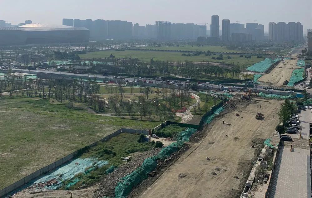 大成路这次是真的加速了,部分路段已经铺上油路!