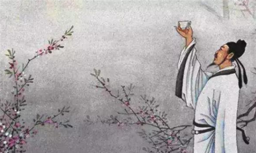 李白为夸赞杨贵妃,写下一首肉麻情诗,开篇两句成名句被传颂至今