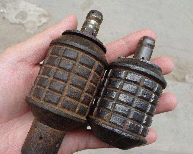 抗战时,为何日军使用卵型手榴弹,而中国军队却装备木柄手榴弹?