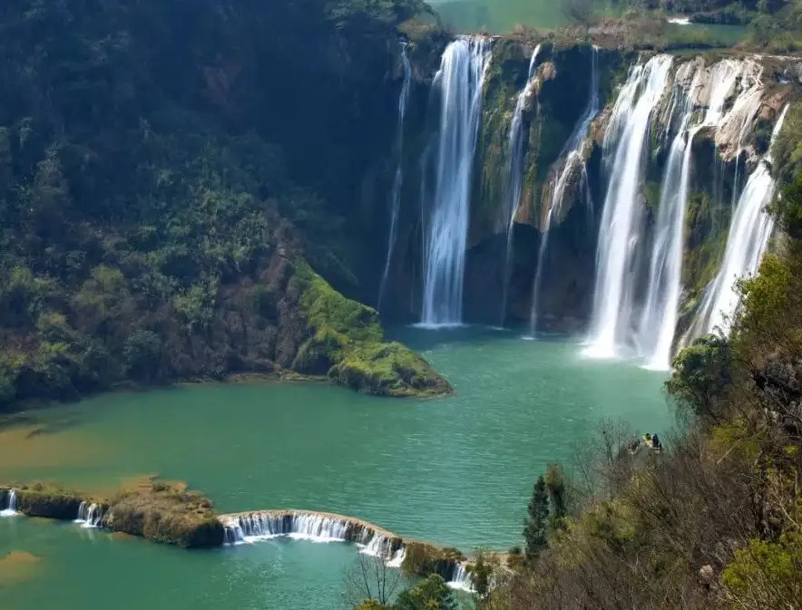 云南一处瀑布奇观,是"中国最美六大瀑布"之一,景色比肩黄果树