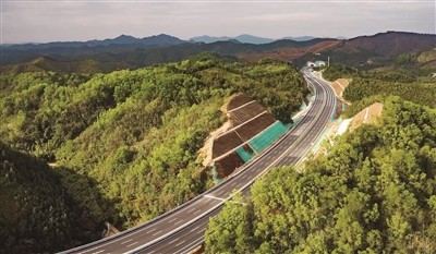 河惠莞高速龙川段交通管制