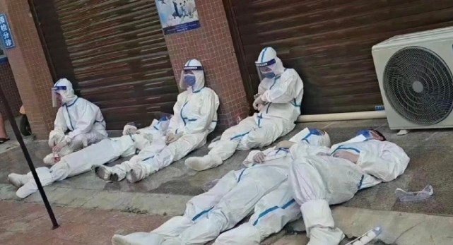 福建抗疫人员照片让人泪目_腾讯网