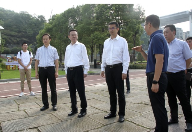 强调持续提升城市品质|太阳城小区|贾晖|何友生|巴南|巴滨路
