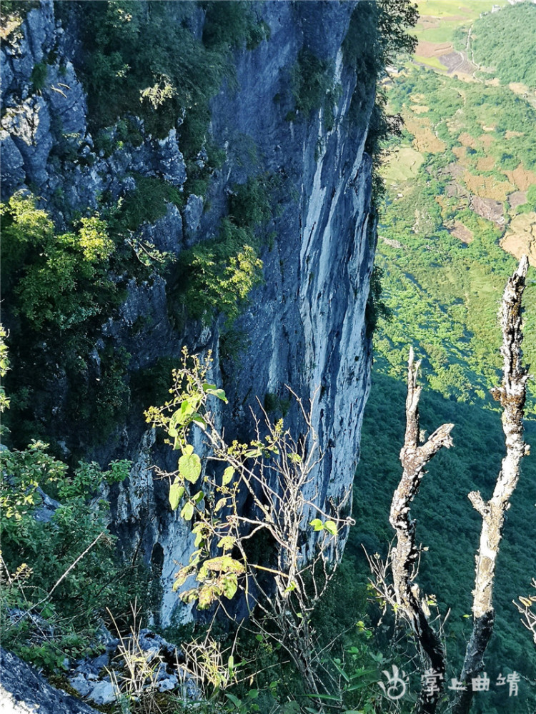 师宗南丹山:雄伟险峻 云海秀美