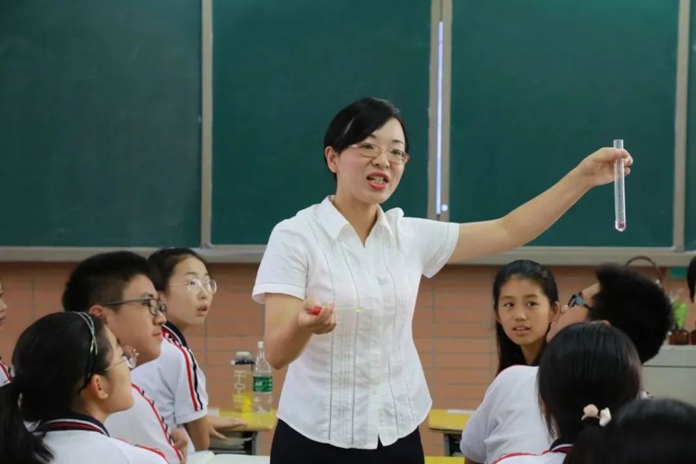洪山高中教师黄慧获评武汉"最美教师"称号